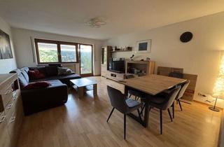 Wohnung mieten in 83607 Holzkirchen, Im Herzen von Holzkirchen: Erdgeschosswohnung mit Terrasse & EBK – Haustiere nach Absprache