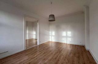 Wohnung mieten in 13409 Reinickendorf, Charmante 2 Zimmer Altbauwohnung mit Balkon und modernem Bad in Reinickendorf