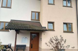 Wohnung mieten in Hotzenweg, 79798 Jestetten, 3.5 Zimmer 1. OG Geräumige 90 m² Wohnung mit Balkon in Jestetten