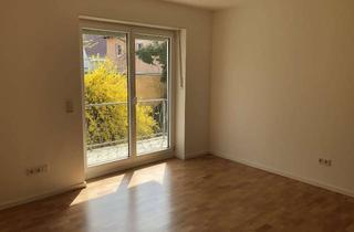 Wohnung mieten in Griesstraße, 86368 Gersthofen, Charmante 3-Zimmer-Erdgeschosswohnung mit Balkon in zentraler Lage von Gersthofen