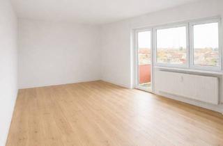 Wohnung mieten in Burgallee 51, 63454 Hanau, Frisch renovierte 2-Zimmer-Wohnung mit Balkon und Einbauküche in Top Lage