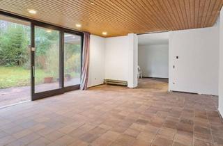 Haus kaufen in 64289 Kranichstein, Großzügiger Bungalow mit Garten in Darmstadt-Kranichstein