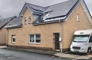 Reihenhaus kaufen in Ackerstraße 34, 47533 Kleve, Top modernisiertes Haus mit neuem Dach, Solar, Kamin, Jacuzzi & großem Garten - Toplage in Kleve