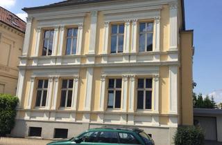 Villa kaufen in 32756 Detmold, Historische Stadtvilla (Baudenkmal) mit Garten & Garage