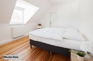 Mehrfamilienhaus kaufen in 63110 Rodgau, Viel Raum für Ideen - ehemalige Pension mit Betreiberwohnung, Garagen und Stellplätzen