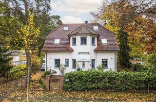 Einfamilienhaus kaufen in 14532 Kleinmachnow, Kleinmachnow - Traumhaus für eine große Familie in bester Lage im Villenviertel Kleinmachnow
