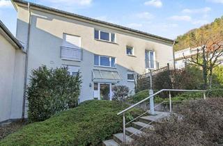 Mehrfamilienhaus kaufen in 73312 Geislingen, Geislingen an der Steige - Helle 4-Zimmer-Wohnung mit großem Balkon und Tiefgaragenstellplatz