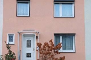 Haus kaufen in 39118 Magdeburg, Magdeburg - Reihenmittelhaus zu verkaufen