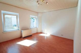 Wohnung kaufen in 76698 Ubstadt-Weiher, Attraktive Kapitalanlage in guter Lage – Gepflegte 3-Zimmer-Wohnung mit Gartenanteil und Stellplatz