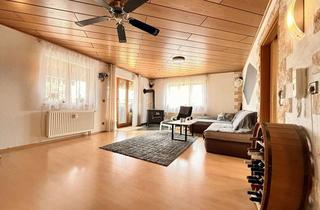 Wohnung kaufen in 89607 Emerkingen, Großzügige Familienwohnung mit 4 Schlafzimmern, Balkon und TG-Stellplatz