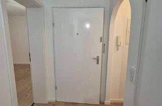 Wohnung kaufen in Zwernberger Weg 11, 90449 Röthenbach b Schweinau, Frisch renovierte 2-Zimmer-Wohnung mit großem Balkon in Nürnberg - Sofort bezugsfrei!