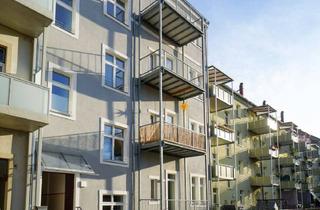 Wohnung kaufen in Karl-Liebknecht-Straße, 01796 Pirna, Erstbezug + Einbauküche im sanierten Altbau!