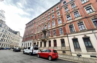 Wohnung kaufen in Lessingplatz, 09130 Sonnenberg, "Langfristig vermietete 3-Raum-Wohnung mit Balkon, Stellplatz und EBK - renovierungsbedürftig"