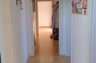 Wohnung mieten in Hülser Straße 425, 47803 Inrath/Kliedbruch, 690.0 € - 92.0 m² - 3.0 Zi.