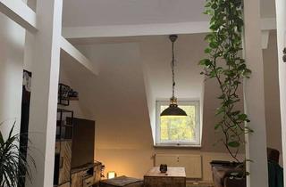 Wohnung mieten in Gracht, 45470 Mülheim, Helle und sanierte 1,5-Zi.-DG-Wohnung