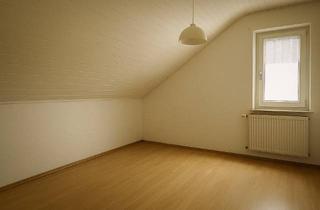 Wohnung mieten in Nürtinger Straße 40, 72669 Unterensingen, 3-Zimmer DG-Wohnung in Unterensingen