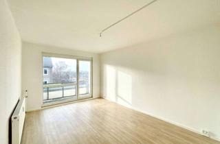 Wohnung mieten in Freiherr-Vom-Stein-Straße 14c, 06749 Bitterfeld-Wolfen, Lichtdurchflutete renovierte 3-Raum Wohnung mit Balkon