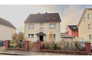 Mehrfamilienhaus kaufen in 64546 Mörfelden-Walldorf, Abriss oder Kernsanierung: Mehrfamilienhaus mit viel Potenzial auf großem Grundstück