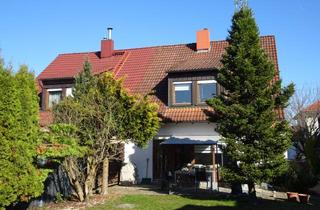 Doppelhaushälfte kaufen in 91336 Heroldsbach, Doppelhaushälfte mit Garage in ruhiger Lage von Heroldsbach-Thurn