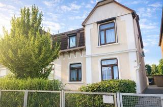 Haus kaufen in 25436 Uetersen, Zweifamilienhaus mit großem Grundstück in Uetersen!