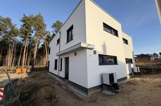 Haus mieten in Narzissenweg 23, 15806 Zossen, Sofort einziehen - neu erstellte Doppelhaushälfte mit gehobener Ausstattung in Wünsdorf