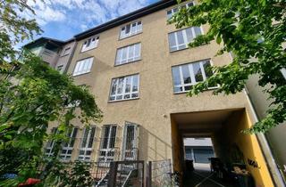 Anlageobjekt in Waldhornstraße 29, 76131 Innenstadt-Ost, Kapitalanlage: Mehrfamilienhaus mit 15 Mikroapartments in zentraler Lage von Karlsruhe