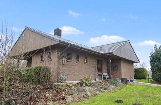 Anlageobjekt in 23744 Schönwalde, EFH in Feldrandlage mit Solaranlage und großem Grundstück