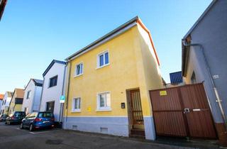 Haus kaufen in 67065 Ludwigshafen, * EFH mit Terrasse & neuem Dach & Innenhof sucht neuen Eigentümer *