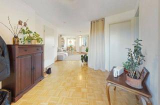 Wohnung kaufen in 77654 Offenburg, Charmante 2,5-Zimmer-Etagenwohnung mit Balkon und Garage in Offenburg-Oststadt