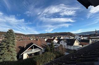 Wohnung mieten in Frühlingsstr., 63920 Großheubach, Helle DG-Wohnung mit Loggia & Weitblick - ab 01.02.2026