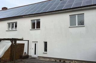 Wohnung mieten in Klingewalde 48, 02828 Klingewalde, energetisch saniertes Reihenendhausteil mit großer Garage & Garten, Fußbodenheizung, Gäste-WC, LED!