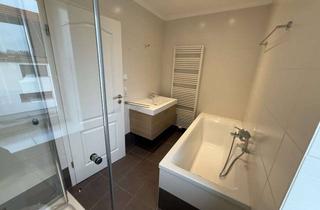 Wohnung mieten in Klingewalde 48, 02828 Klingewalde, energetisch saniertes Reihenendhausteil mit großer Garage & Garten, Fußbodenheizung, Gäste-WC, LED!