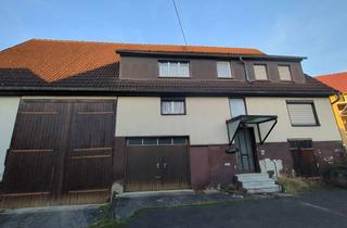 Bauernhaus kaufen in 71083 Herrenberg, Altes Bauernhaus mit 6 Zimmern in Herrenberg-Mönchberg
