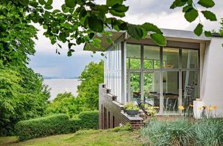 Haus kaufen in 24326 Nehmten, Hoch über dem Plöner See in Naturlage – Architektur trifft Aussicht!