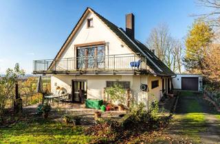 Haus kaufen in 53721 Siegburg, Großzügiges Wohnhaus in schöner Alleinlage mit Fernblick in Siegburg-Seligenthal.