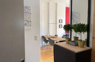 Wohnung kaufen in 70178 Stuttgart, Stuttgart - Zentral wohnen in der Hasenbergstr mit EBKStellplatz (3 Zimmer)