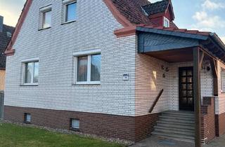 Haus kaufen in 38550 Isenbüttel, Isenbüttel - 1-2 Familien Haus in Gifhorn Süd. Keine Provision