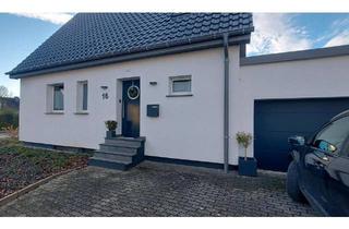 Wohnung kaufen in 59494 Soest, Soest - Eigentumswohnung mit eigenem Eingang und Garten