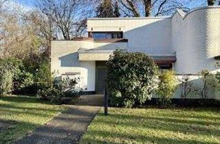 Haus kaufen in 14195 Berlin, Berlin - Reihenendhaus ggü. Messelpark zu verkaufen