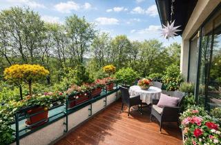 Wohnung kaufen in 40595 Hellerhof, Attraktive Dachgeschosswohnung mit großer Terrasse, Garage und zusätzlichem Stellplatz