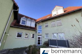 Wohnung kaufen in 90596 Schwanstetten, Schwanstetten! Gemütliche DG-ETW, 2-Zi., vermietet, Spitzboden + 2 Stellplätze!