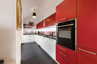 Wohnung kaufen in 85579 Neubiberg, Helle und moderne 2-Zimmer-Dachgeschosswohnung in ruhiger Lage