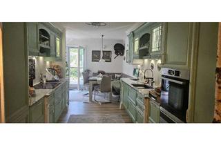 Wohnung kaufen in 91710 Gunzenhausen, Exklusive EG-Wohnung mit 60 m² Terrasse, Poolzugang und toskanischem Flair