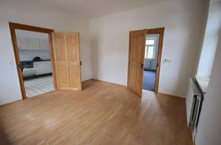 Wohnung mieten in 83734 Hausham, Schöne 2-Zi.-Altbau-Wohnung mit Wohnküche in Hausham