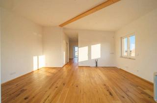 Wohnung mieten in 83278 Traunstein, Mit umlaufender Dachterrasse: Neubau 3-Zimmer-Dachterrassen-Wohnung zentral in Traunstein