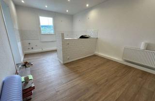 Wohnung mieten in Hünefeldstraße 92, 42285 Barmen, 3,5 Zimmer mit großer Wohnküche