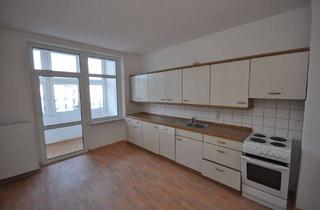 Wohnung mieten in Zeißstraße, 09131 Hilbersdorf, ***Einbauküche*** WG Geeignete 2-Raum Wohnung mit Loggia