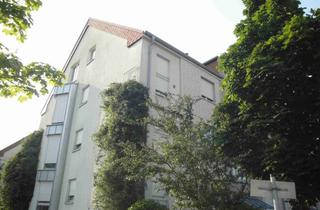 Wohnung mieten in 40489 Wittlaer, Ruhige 2-Raum-Wohnung mit Balkon und EBK / Aufzug / Westlage