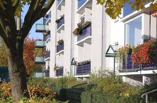 Sozialwohnungen mieten in Cottbusser Straße 64, 12627 Hellersdorf, Helle drei Zimmer mit WBS ab 140