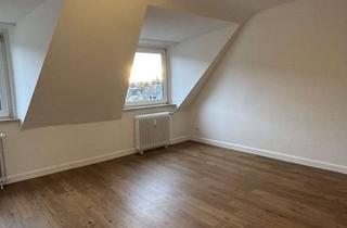 Wohnung mieten in Sonnbornstraße 18, 40625 Gerresheim, Wohntraum: Frisch sanierte, helle Dachgeschosswohnung in Düsseldorf-Gerresheim